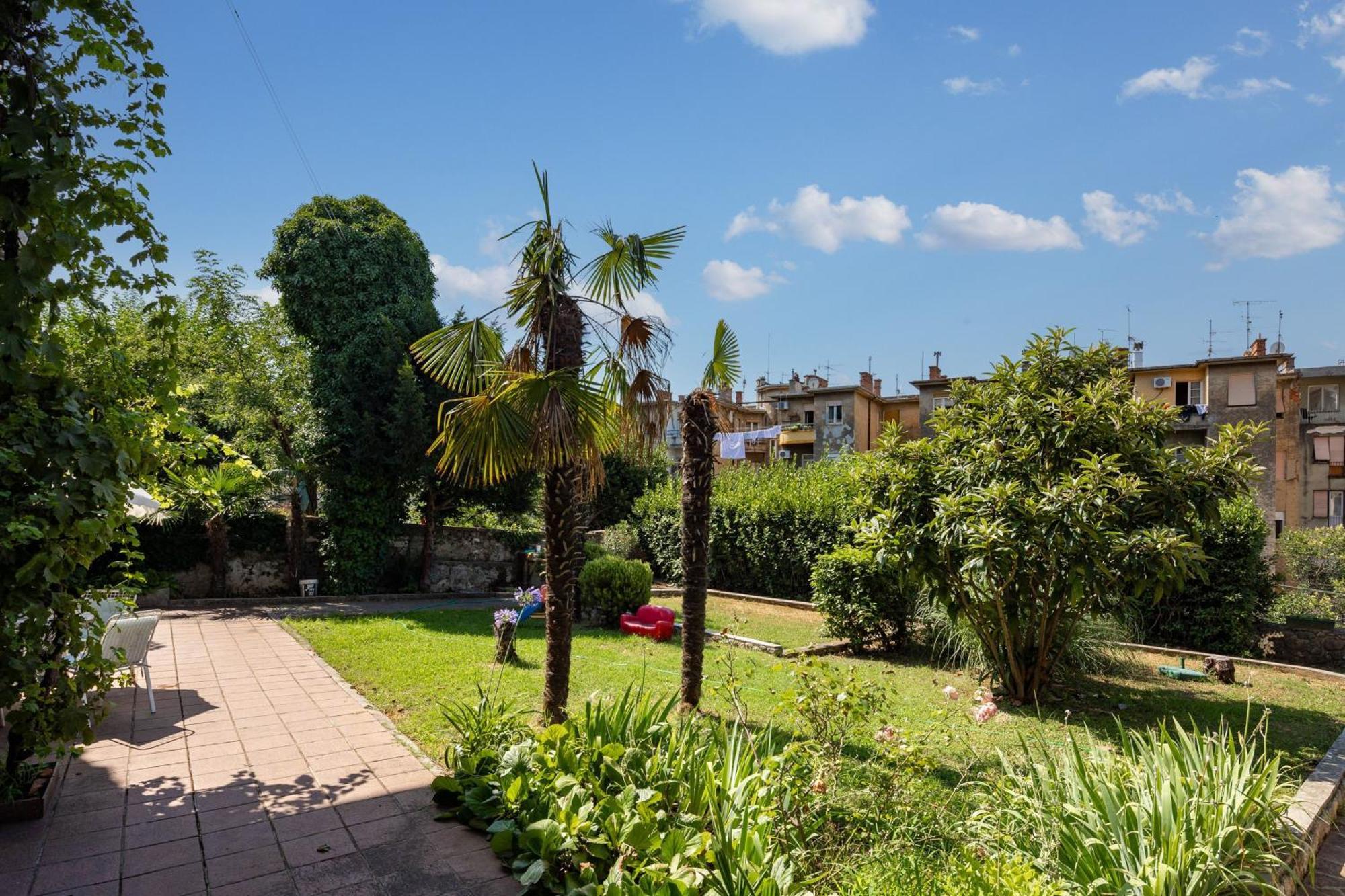 City Apartment With Garden - Happy Rentals Rijeka Eksteriør bilde